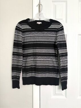 Black and White Patterned Crewneck Sweater